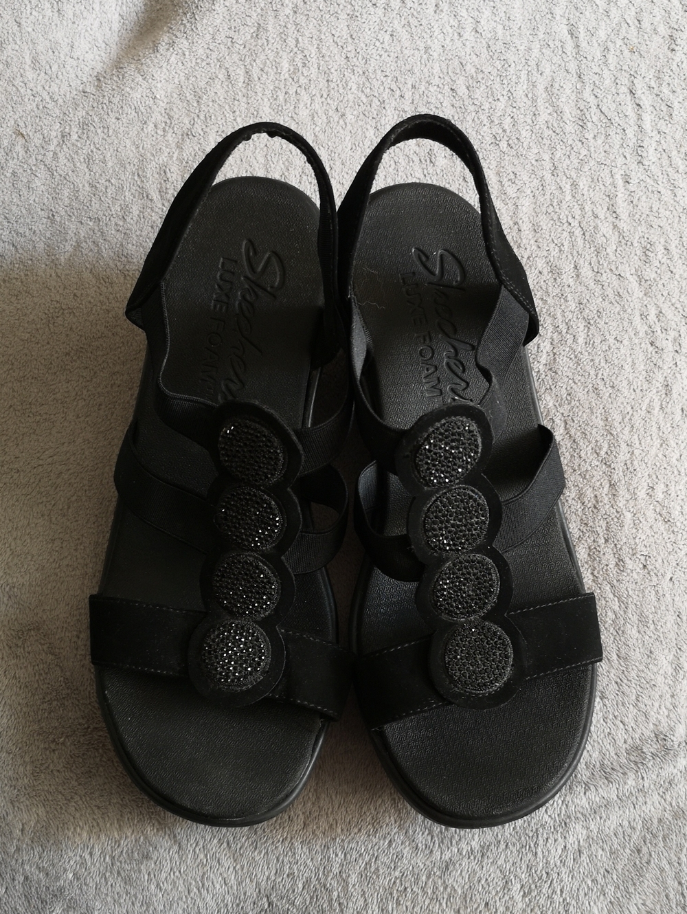 Women's Skechers Luxe Foam Platform Sandals Black with Sparkle Design Size 9